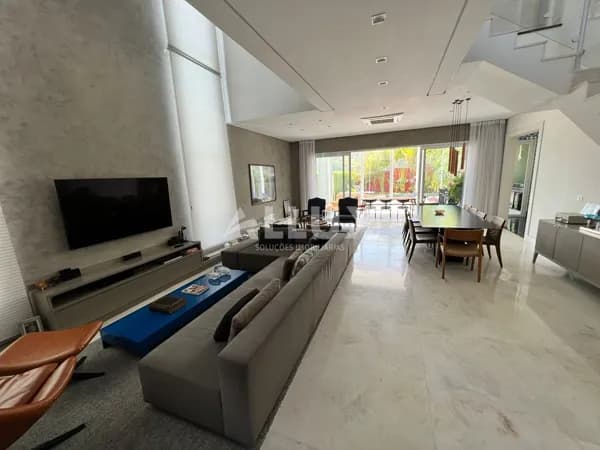 Casa para locação por R$48.000,00 no Condomínio Residencial Tamboré 10 – Alphaville, Santana de Parnaíba SP