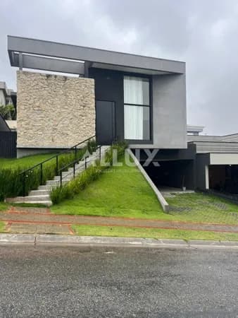 Casa para locação por R$ 19.500,00 no Condomínio Itahyê – Cidade Tamboré, Alphaville SP