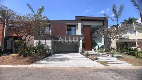 Casa à venda por R$ 10.000.000,00 no Condomínio Residencial 5 – Alphaville SP