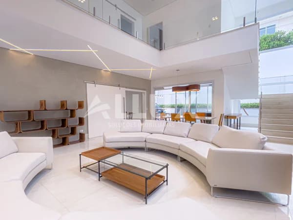 Casa à venda por R$ 4.700.000,00 em Alphaville, Santana de Parnaíba SP