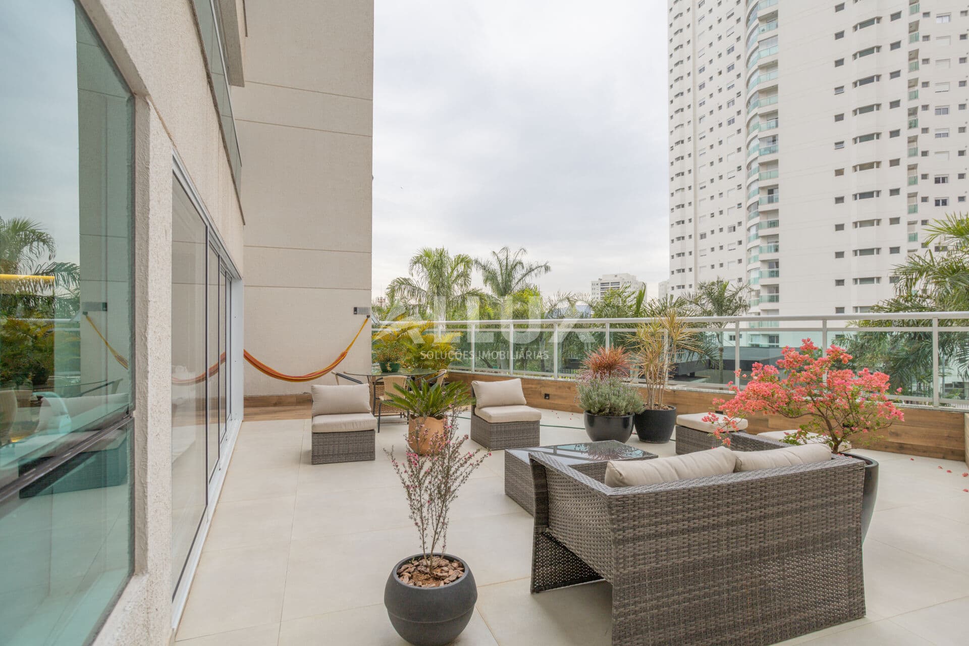 Apartamento à venda por R$ 2.300.000,00 no Condomínio One – Alphaville, Barueri SP