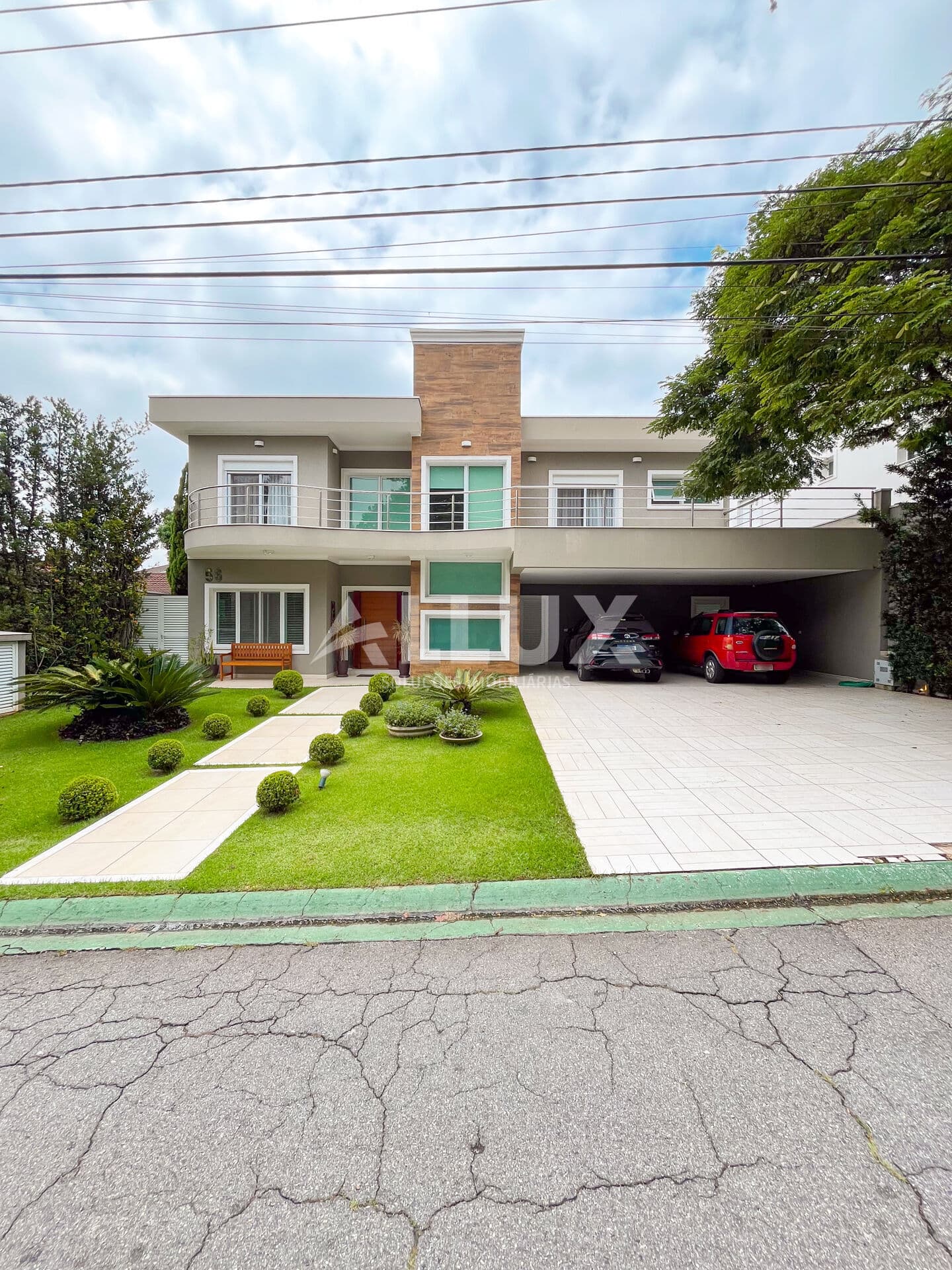 Casa à venda por R$ 4.800.000,00 no Condomínio Alphaville 4 – Alphaville, Santana de Parnaíba SP