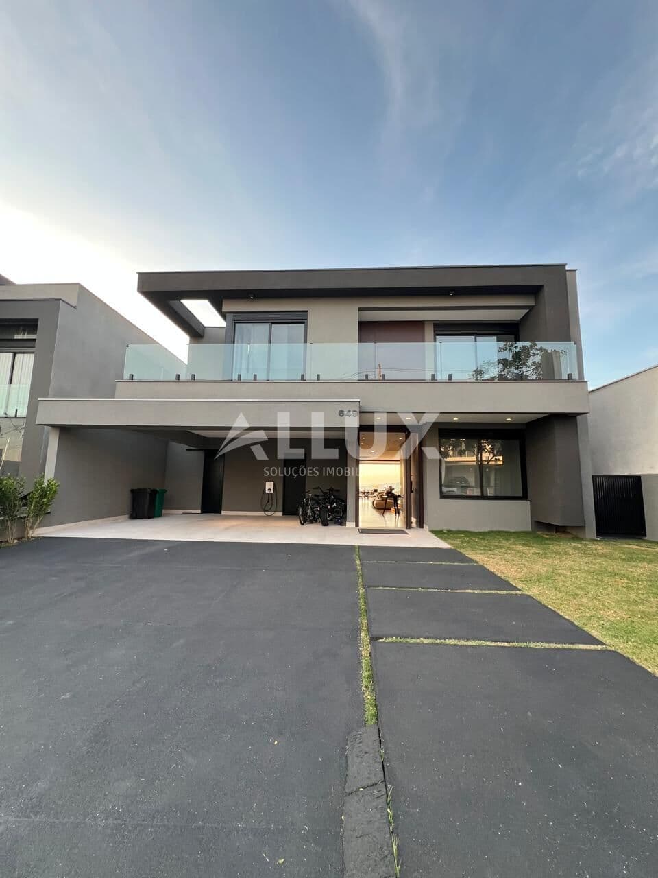 Casa à venda por R$ 8.300.000 no Condomínio Campos do Conde – Alphaville, Santana de Parnaíba SP