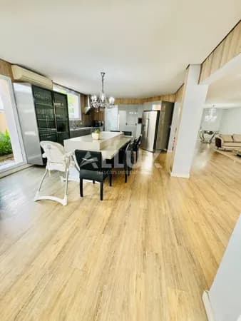 Casa à venda por R$ 3.950.000,00 em Alphaville, Santana de Parnaíba SP