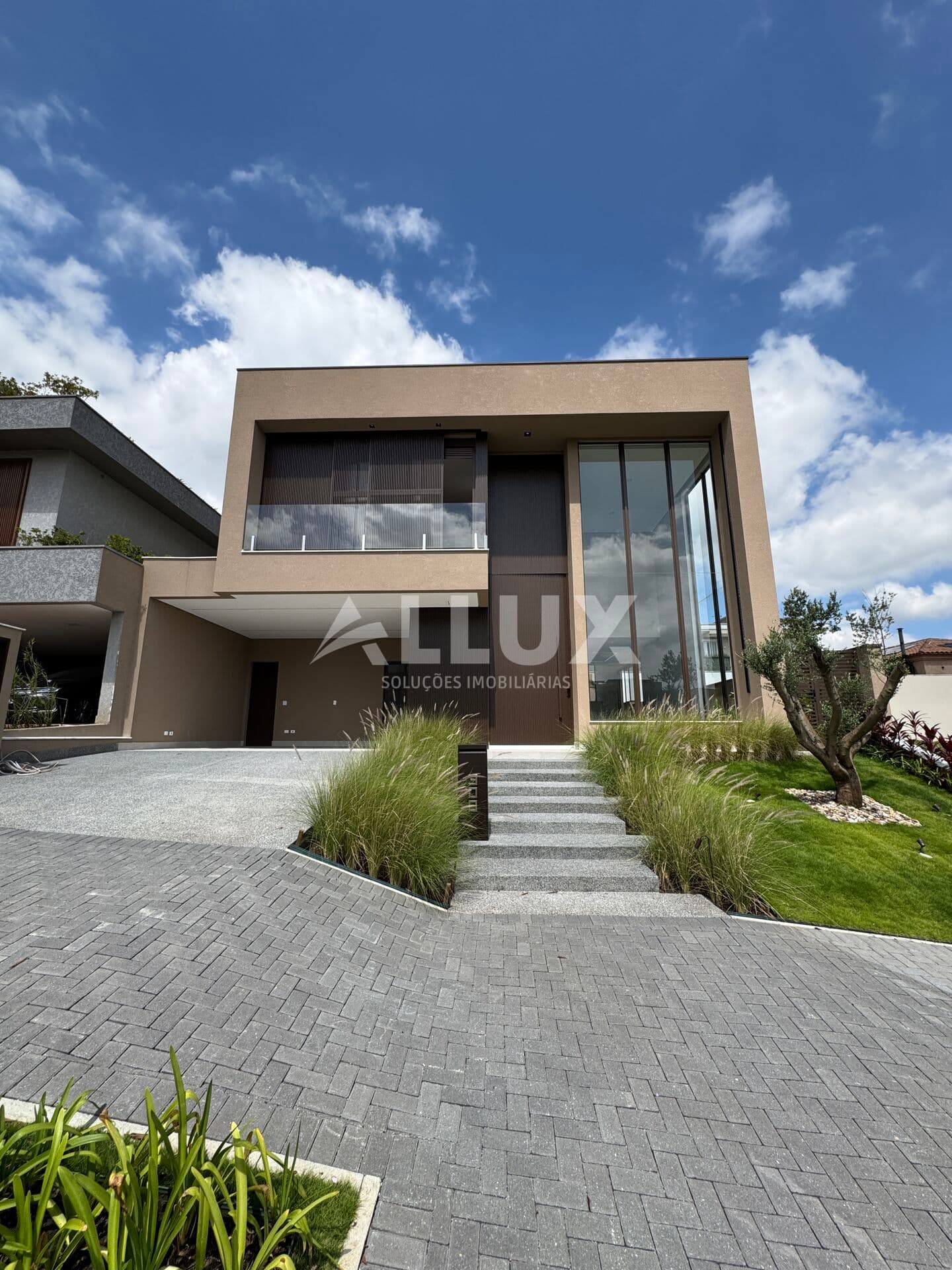 Casa para venda por R$ 7.900.000,00 em Alphaville Santana do Parnaíba Sp