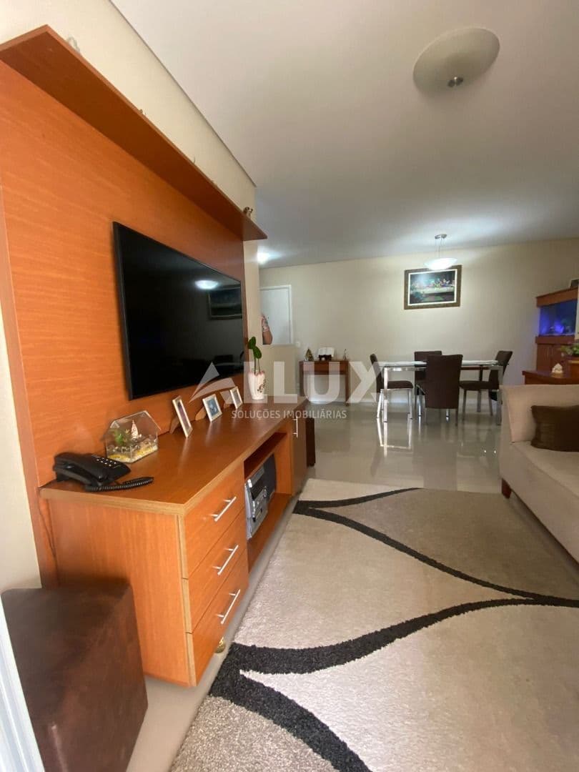 Apartamento para locação por R$ 6.000,00 no Condomínio Alphavita – Alphaville, Santana de Parnaíba SP