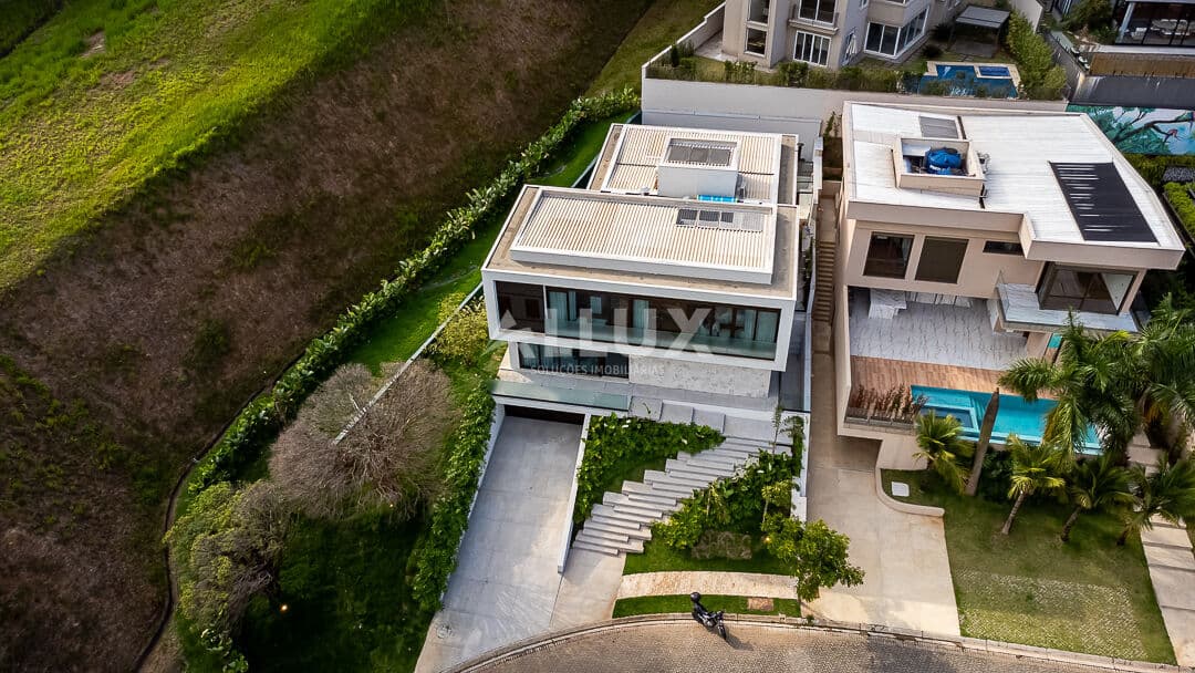 Casa à Venda por R$ 11.990.000,00 no Condomínio Tamboré 11 – Alphaville, Santana de Parnaíba SP