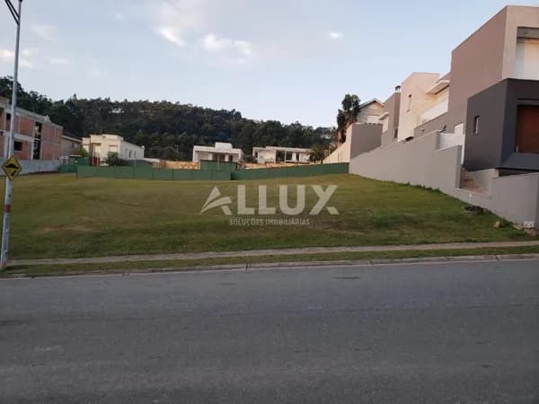 Terreno à venda por R$ 2.500.000 no Condomínio Tamboré 10 – Tamboré, Alphaville SP