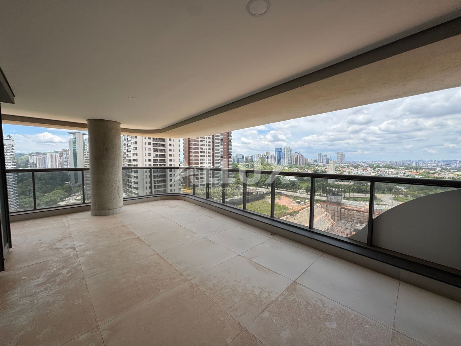 Apartamento à venda por R$ 2.900.000,00 no Edifício Neo Alphaville – Alphaville, Barueri SP