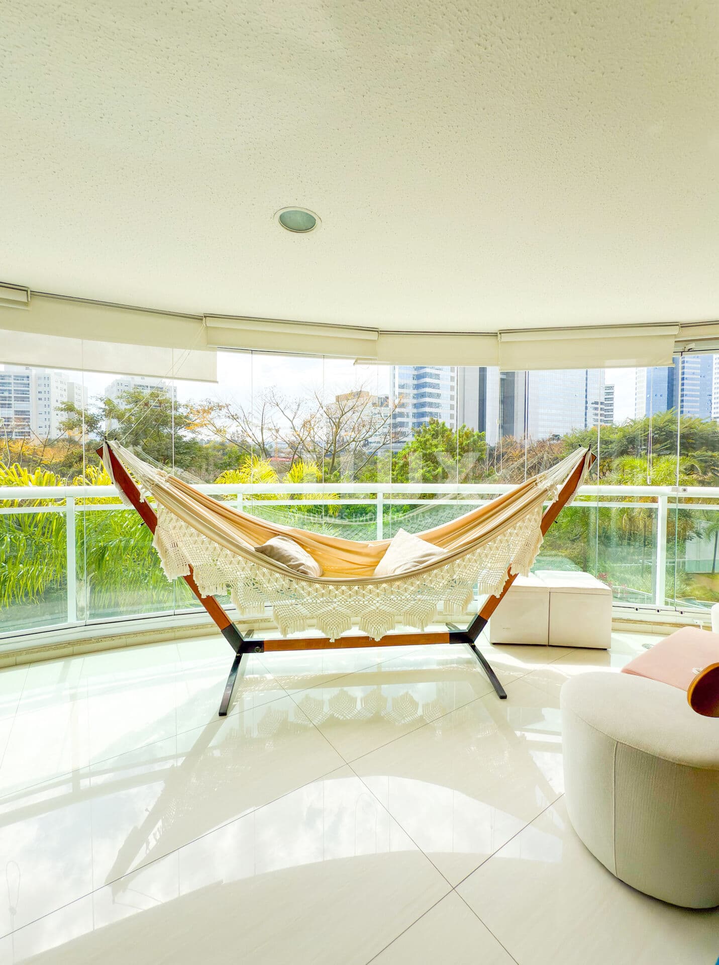 Apartamento à venda por R$ 2.600.000,00 no Condomínio Gramercy Park Madison – Alphaville, Barueri SP