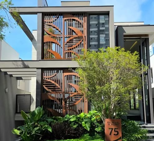 Casa em Condomínio em Condominio Fechado ao lado do park Shopping SCS