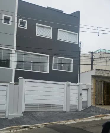 Sobrado Padrão novo 3 dormitórios sendo 1 Suite 2 vagas muito bem localizado