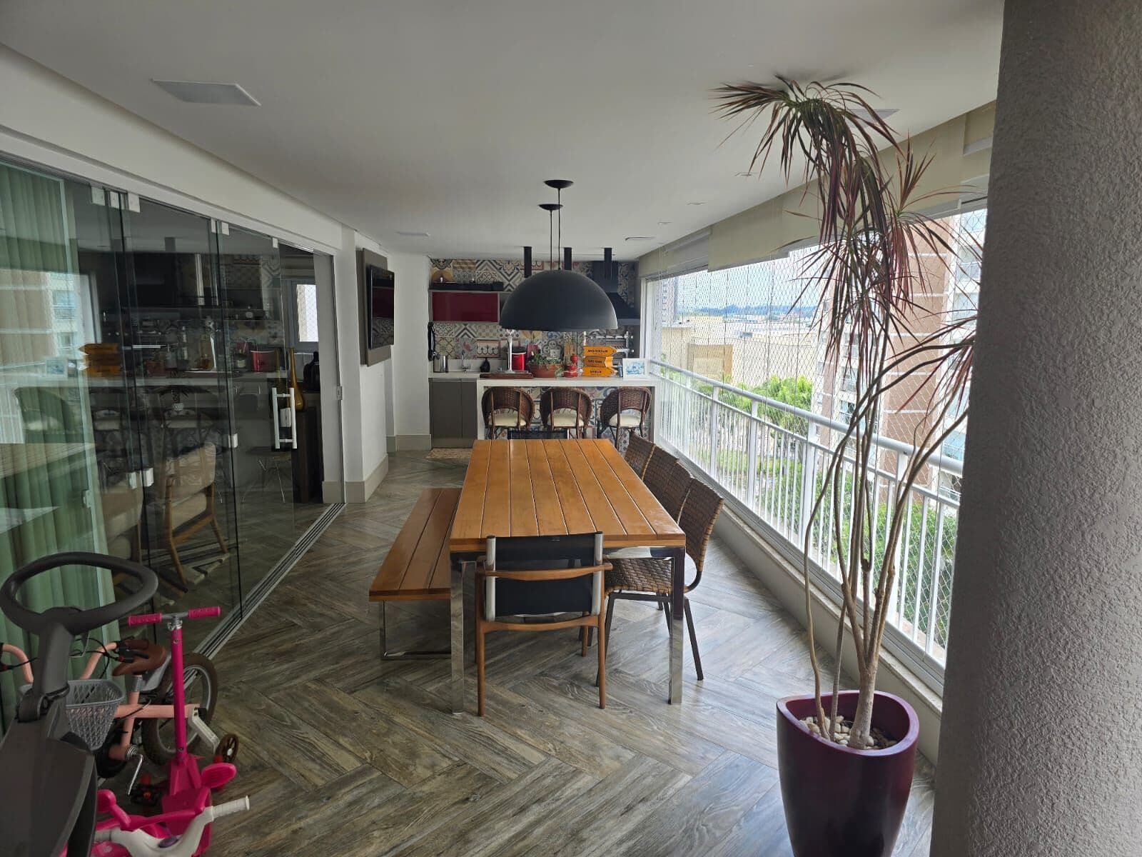 Apartamento Alto Padrão Premier 198m² com 3 Suites 3 vagas Mobiliado no espaço Cerâmica