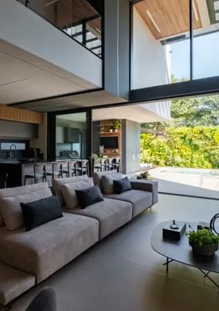 Casa em Condomínio Fechado Mobiliado com 5 Suites e 4 vagas ao lado park Shopping SCS