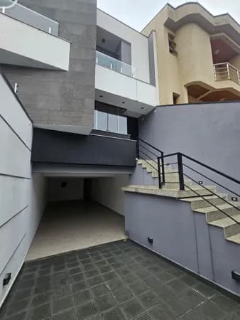 Casa Sobrado Parque das Nações SA com 261m² 3 Suites 5 vagas e churrasqueira