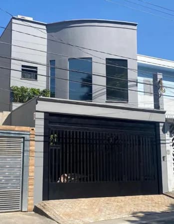Casa Sobrado 239m² com 3 Suites 4 vagas planejados muito bem localizado em São Caetano do Sul