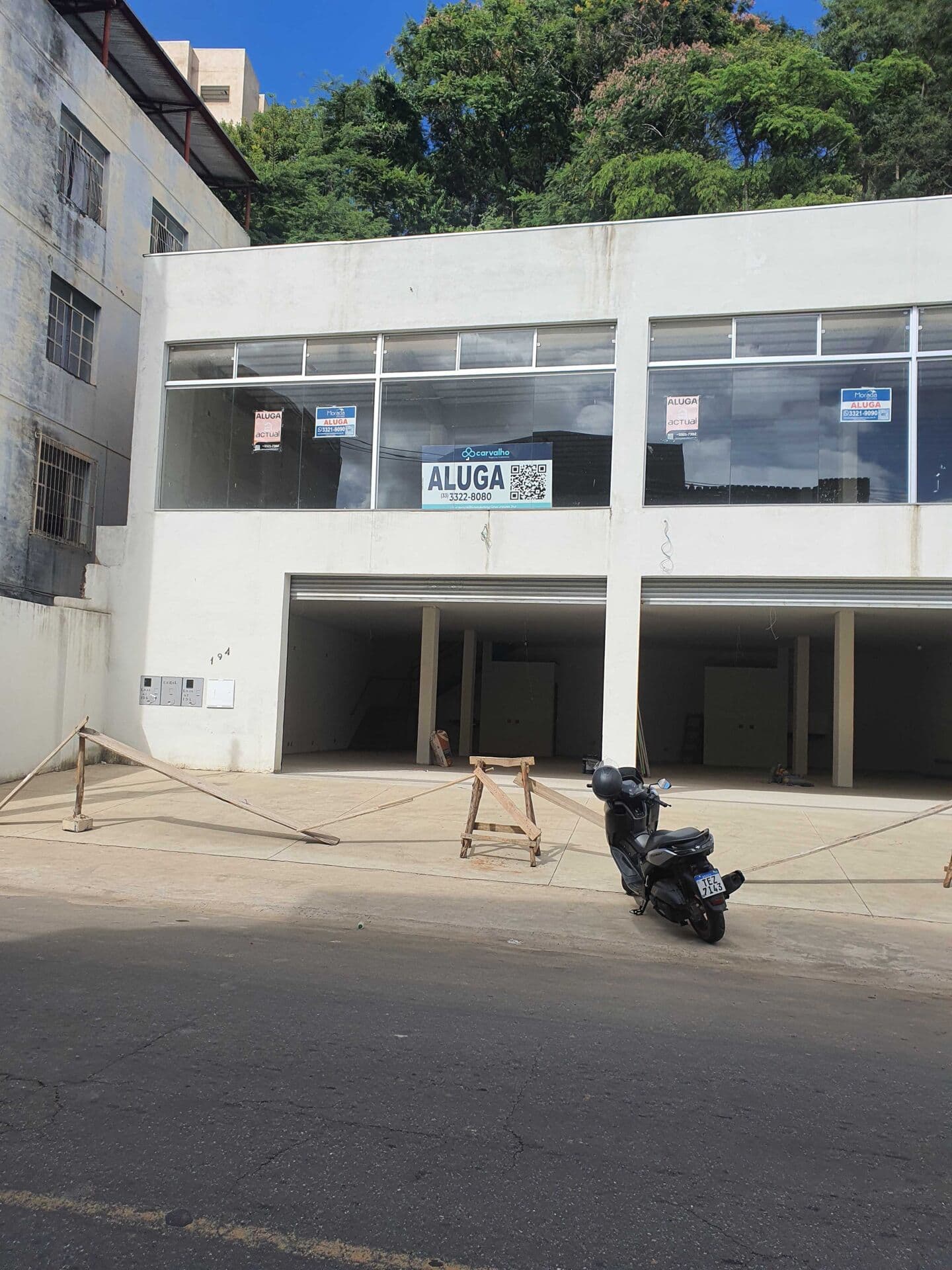 Ponto Comercial/Loja/Box em Caratinga - Esplanada