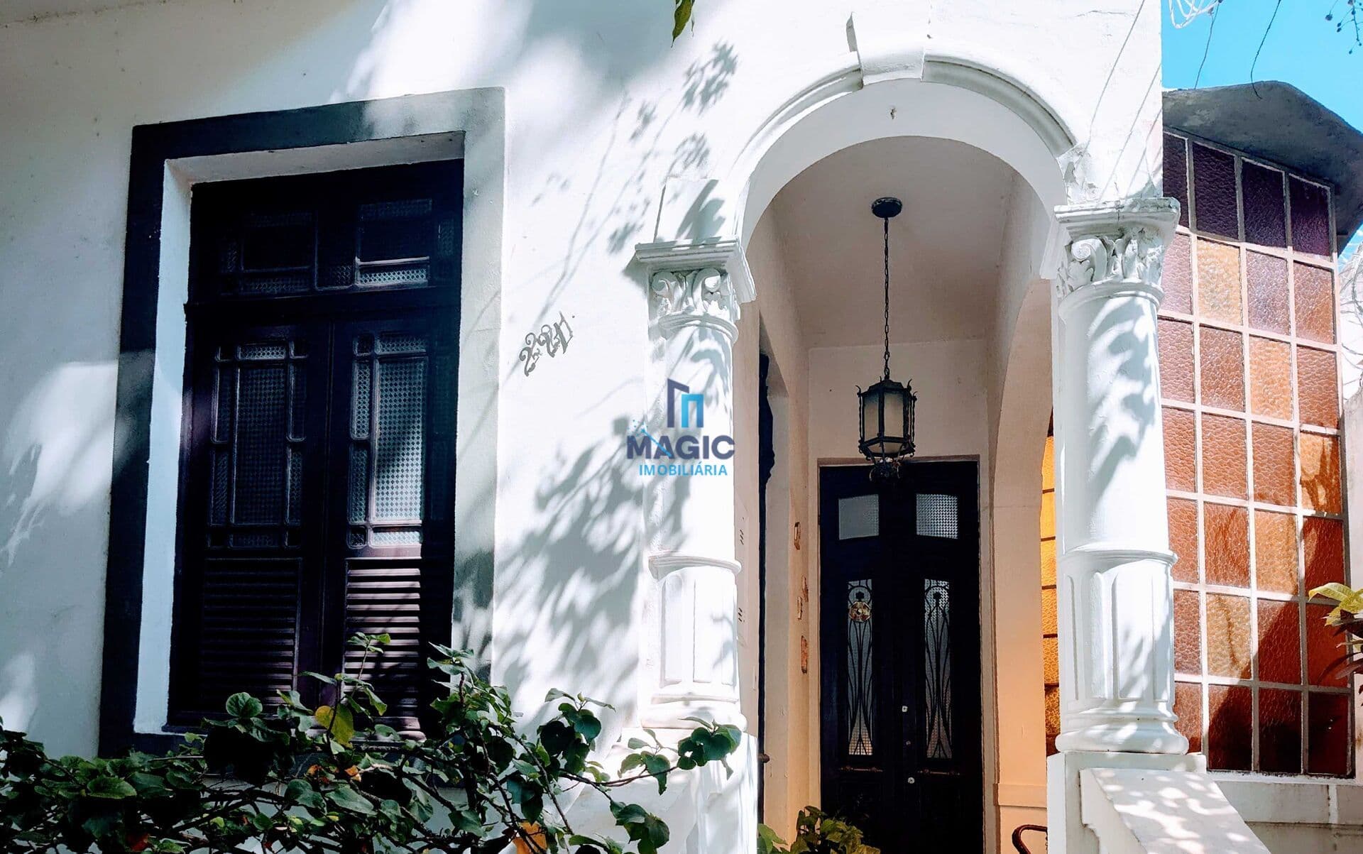 Casa com 4 dormitórios à venda com 239 m² por R$ 1.299.999,00 no Grajaú, Rio de Janeiro / RJ