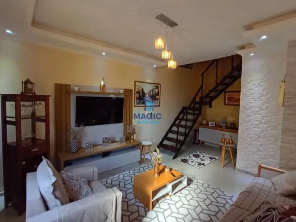 Casa duplex com 2 dormitórios sendo uma suíte à venda com 91 m² por R$ 239.999,00 em Madureira, Rio de Janeiro / RJ