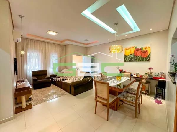 Casa em Bairro / Jardim Eliza - Vinhedo