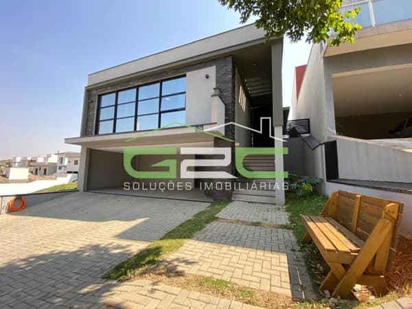 Casa em Condomínio / Condomínio Madre Maria Vilac - Valinhos