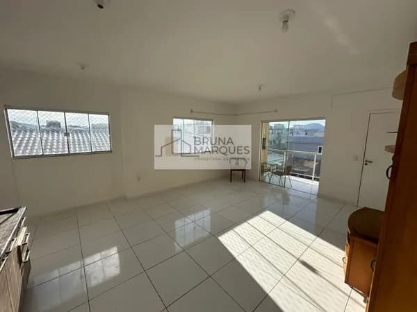 Ótima localização!