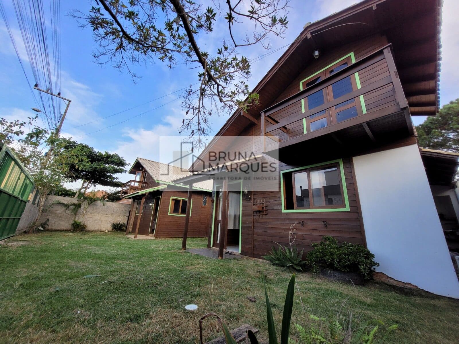 2 casas no terreno!