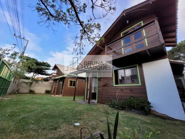 2 casas no terreno!