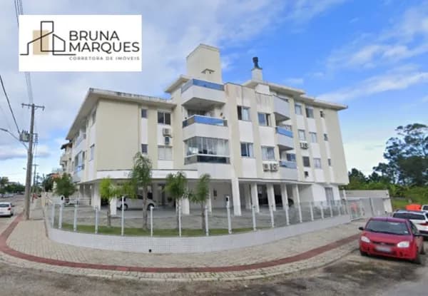 850 metros até a praia!