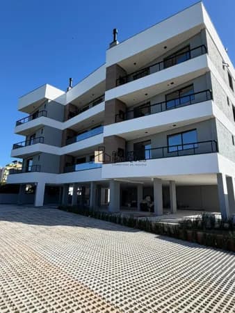 APENAS 80 METROS ATÉ PRAIA!