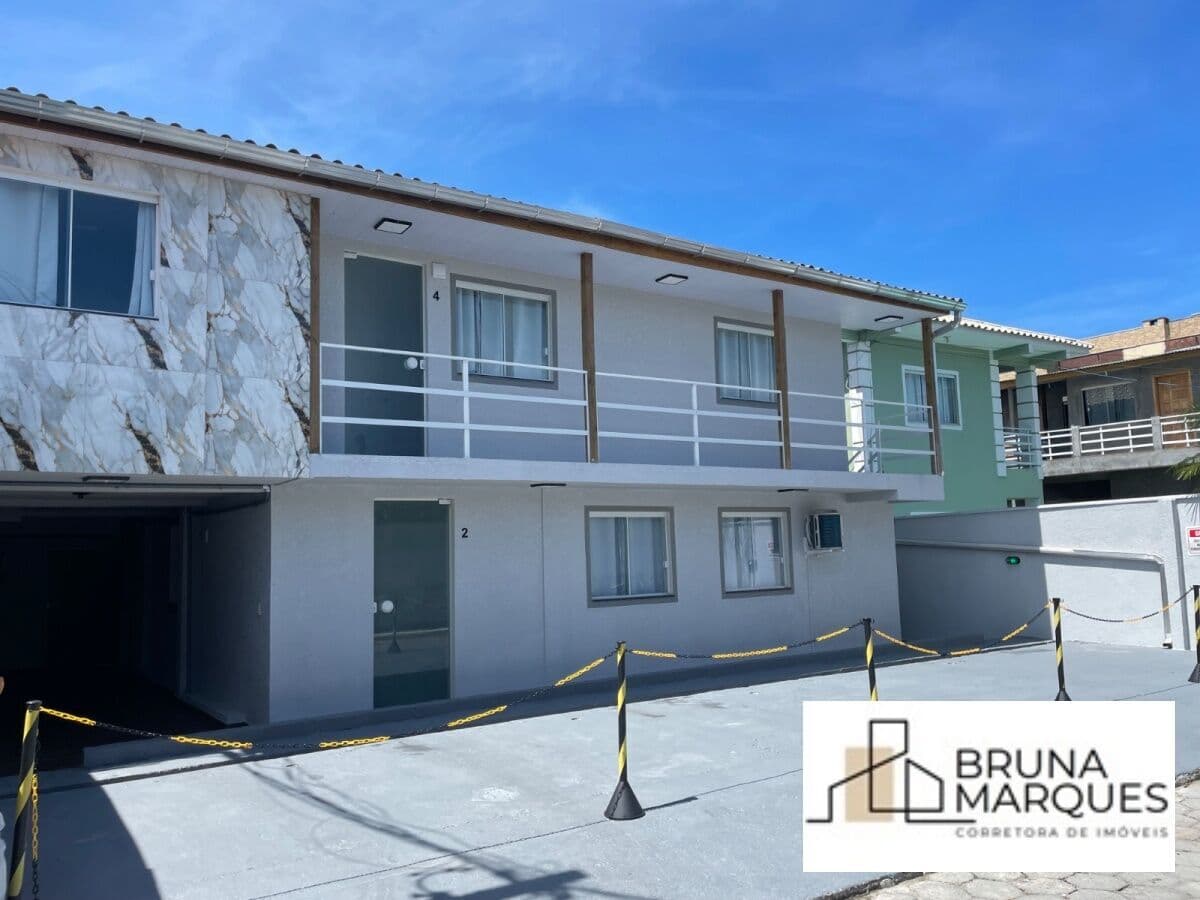 10 APARTAMENTOS!