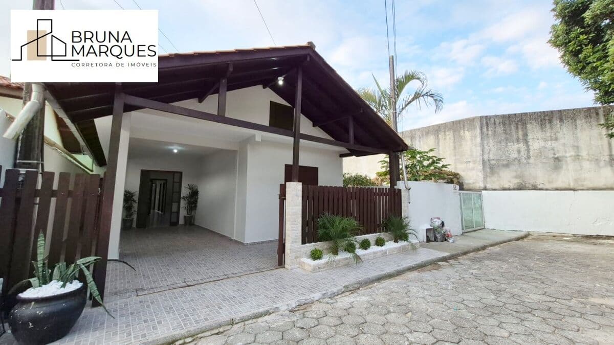 Sua nova casa espera por você!