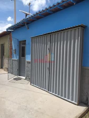 Casa no bairro Santo Antônio, em Mossoró-RN.