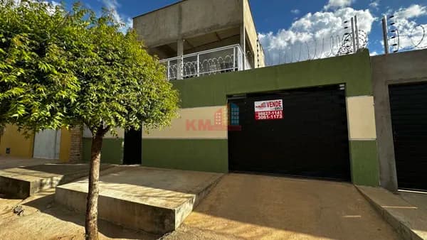 Casa Duplex à Venda no Bairro Belo Horizonte, Mossoró | 4 Quartos - 2 Suítes.