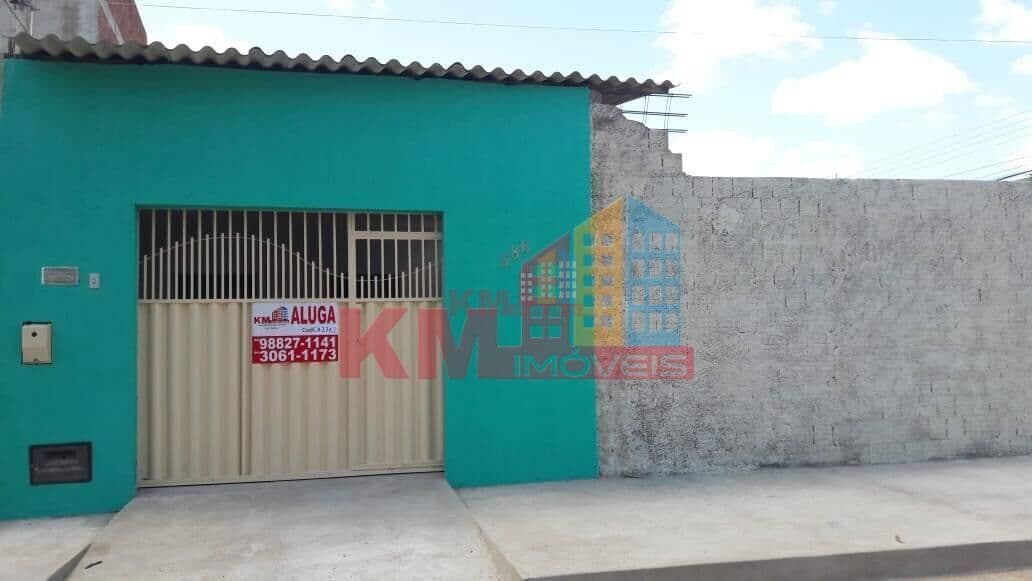Casa Aconchegante á Venda no Planalto Treze de Maio, Mossoró: Seu Novo Lar Espera por Você