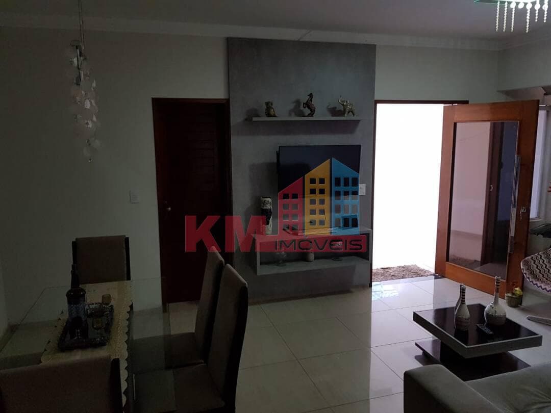 VENDA! Ótima Casa Duplex com Piscina no Santa Delmira em Mossoró-RN!