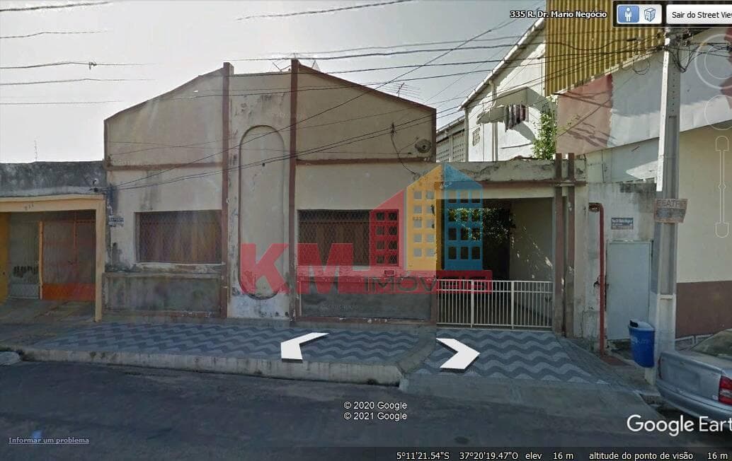 Oportunidade Única: Casa com Amplo Terreno e Armazém no Centro de Mossoró