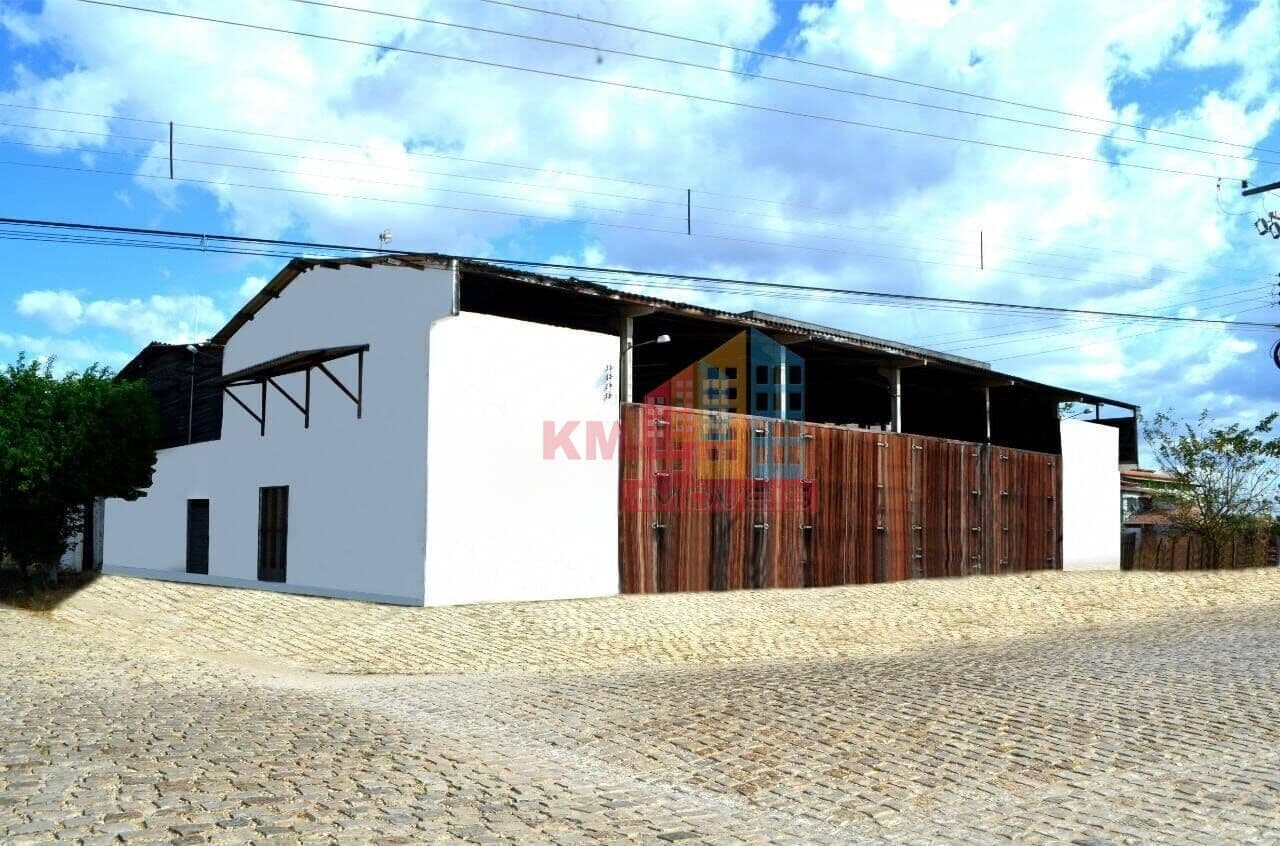 Galpão Comercial de 600m² para Alugar - Av. de Grande Movimento no Aeroporto
