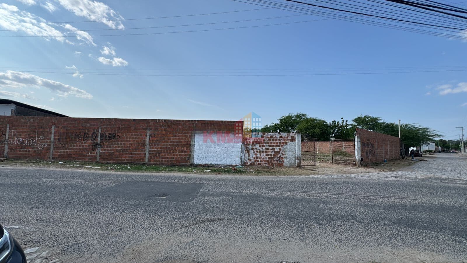 Mega Terreno para Locação em Mossoró RN. 5.100m² todo murado, fácil acesso no bairro Alto de São Manoel.
