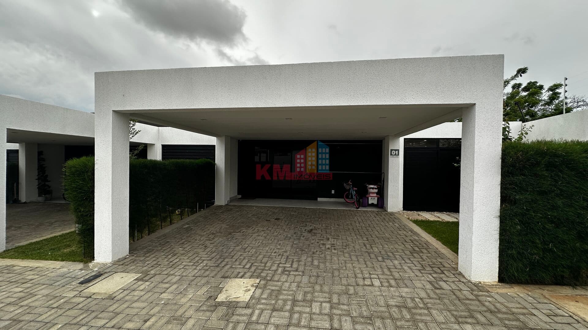 CASA EM CONDOMÍNIO• 100% Climatizada | Energia Solar | Ecovita Residencial.