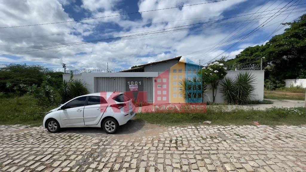 VENDA! Linda Casa com Piscina no Dom Jaime Câmara em Mossoró-RN!