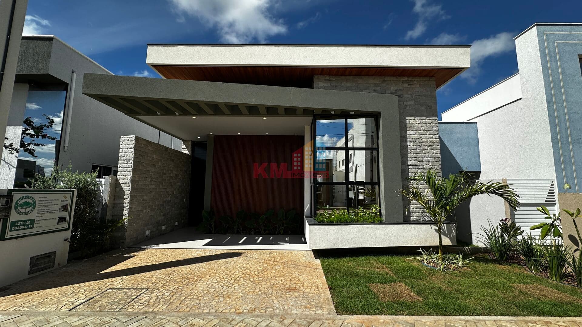 CASA EM CONDOMÍNIO • 3 Quartos | Boulevard Residence – Mossoró/RN.