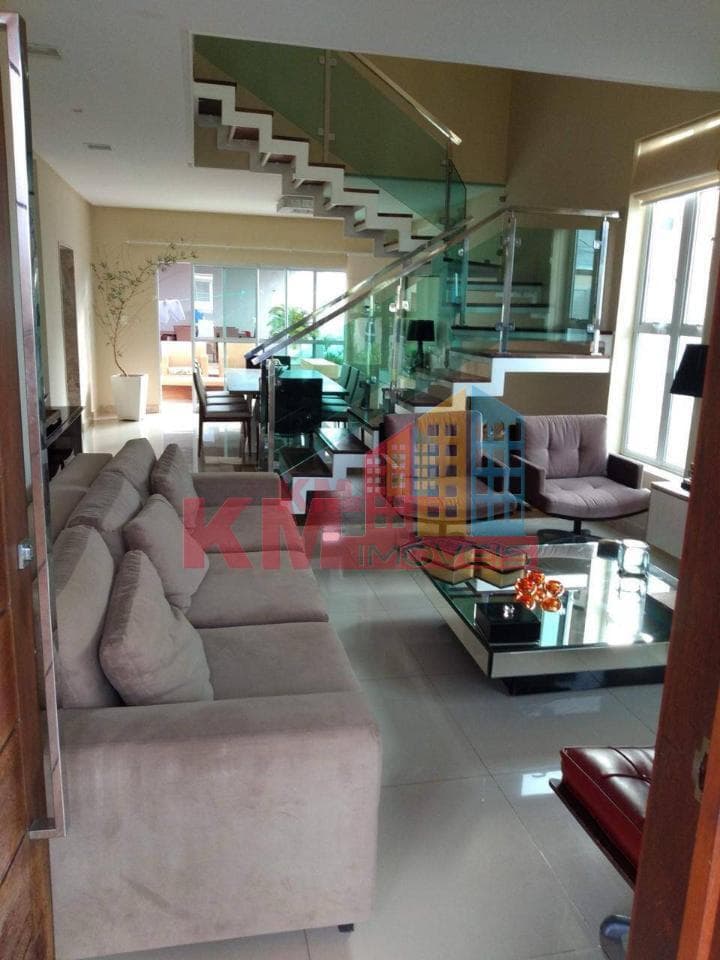 VENDA! Bela Casa Duplex de Alto Padrão no Alphaville em Mossoró-RN!