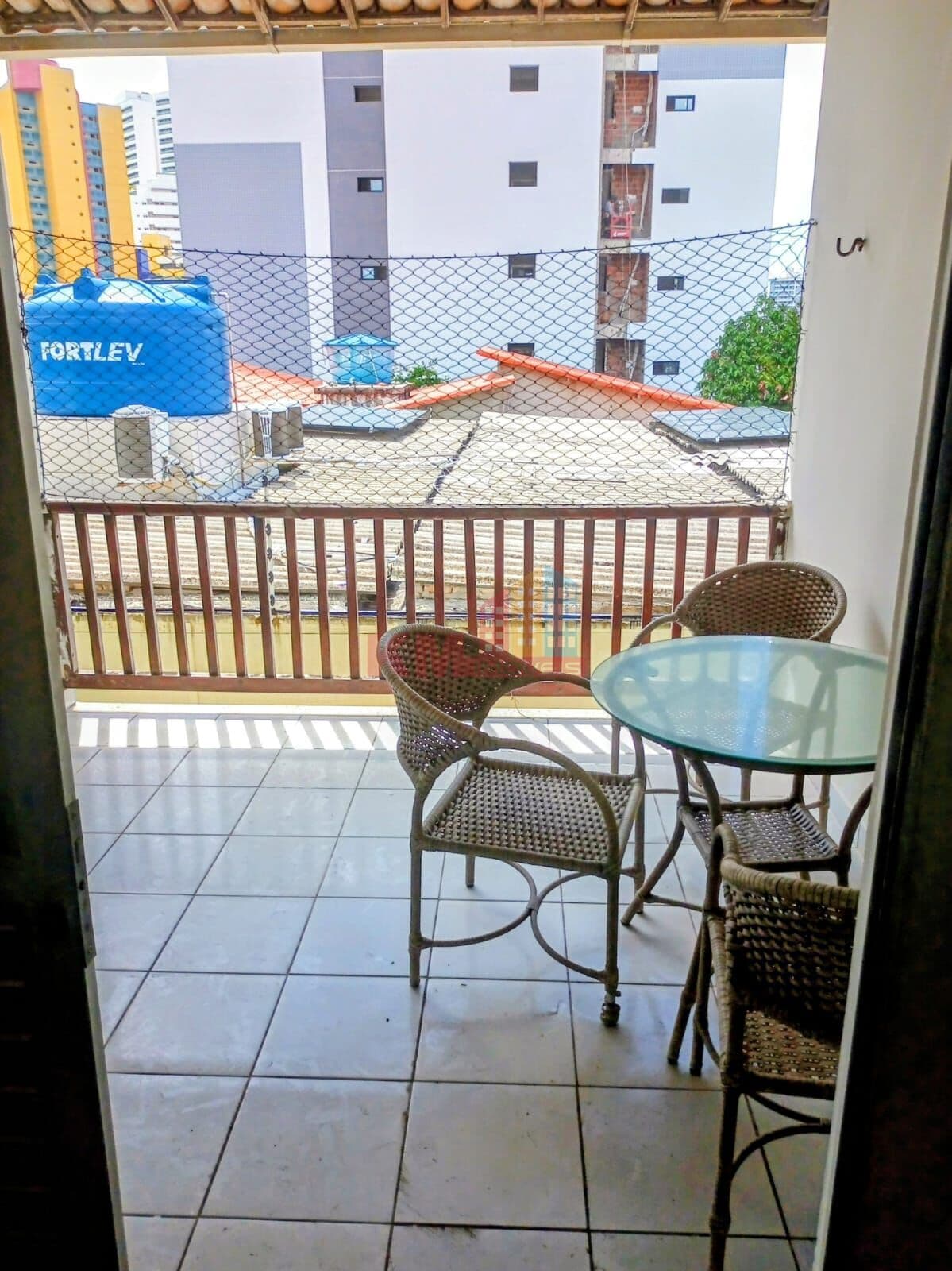 FLAT MOBILIADO EM PONTA NEGRA • Lado Sombra | Natal/RN.