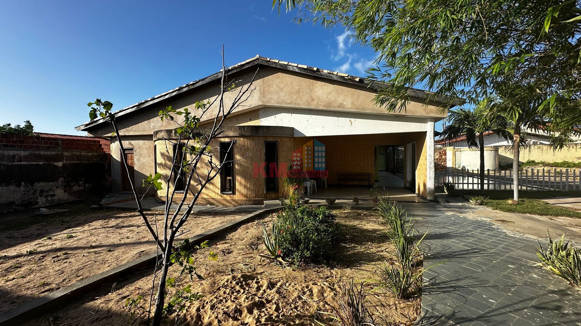 Casa Espaçosa com 3 Quartos à Venda no Bairro Costa e Silva, Mossoró/RN
