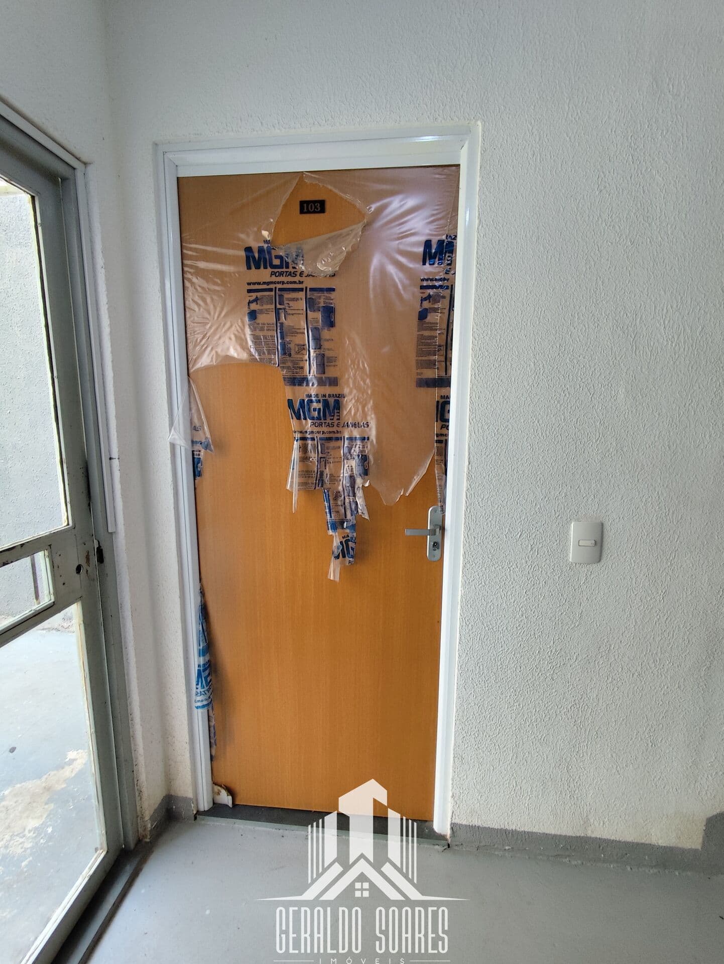 Apartamento de 2 Quartos no Residencial Lisboa – Bairro Campinho