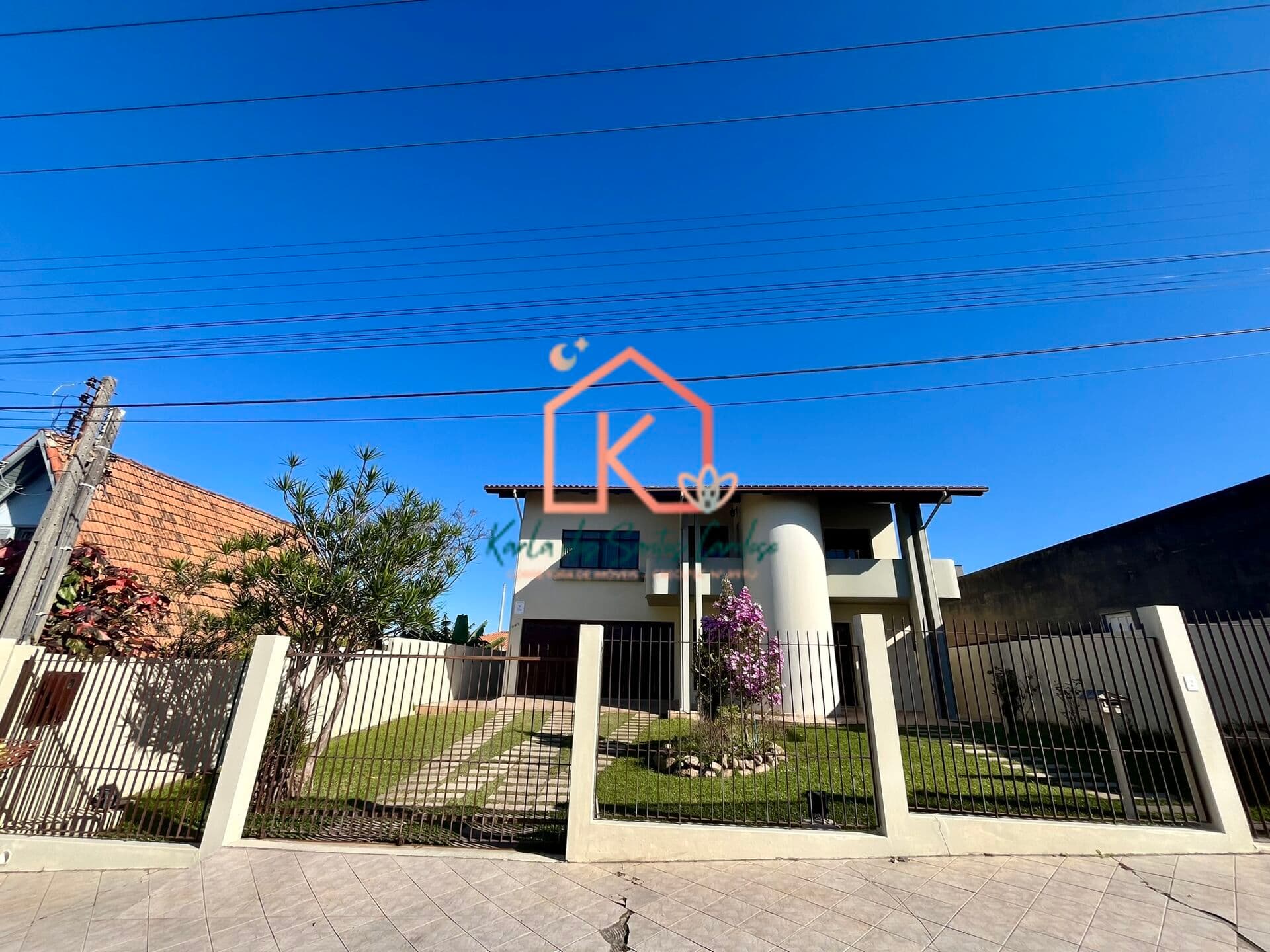 Casa Sobreposta em Village, Imbituba/SC
