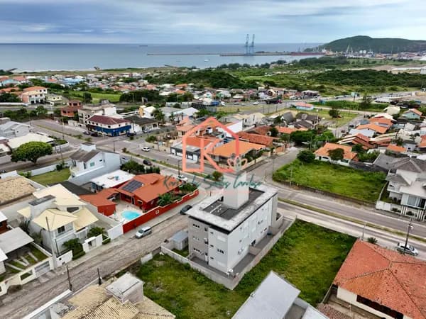 Descubra o Apartamento dos Seus Sonhos no Bairro Village em Imbituba-SC!