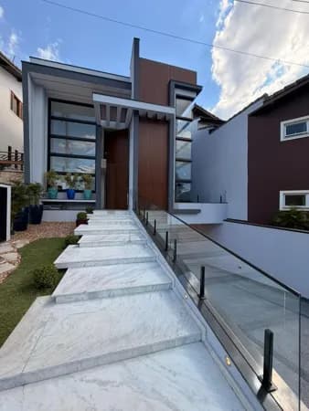 Casa Alto Padrão à Venda, Dentro do Condomínio Aruã