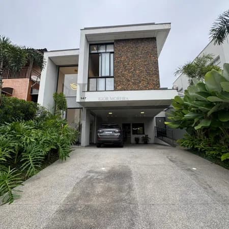 Casa Alto Padrão Para Venda, Dentro do Condomínio Aruã